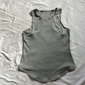 Gymshark dolphin hem tank top